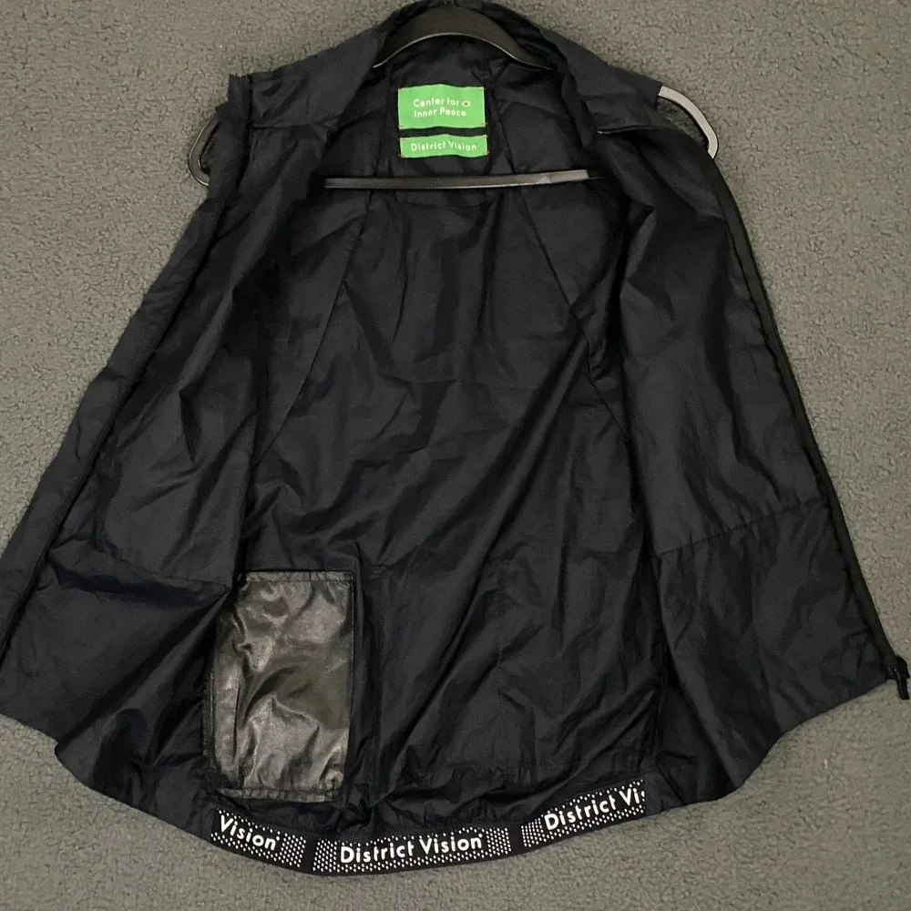 District Vision Vest Womens Medium Black Ultra Lightweight Windbreaker Runnging